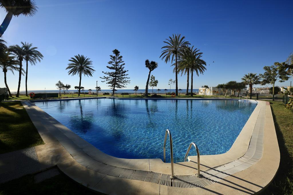 טורמולינוס Fabulous Sea View Studio מראה חיצוני תמונה